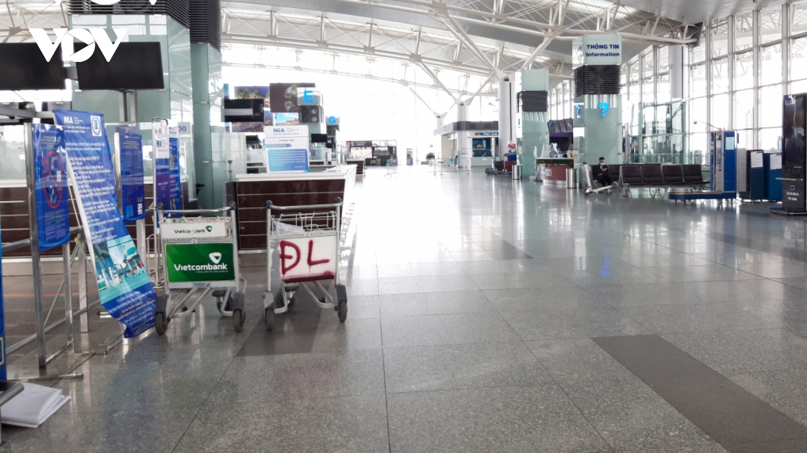 Noi Bai International Airport falls quiet again due to COVID-19 fears